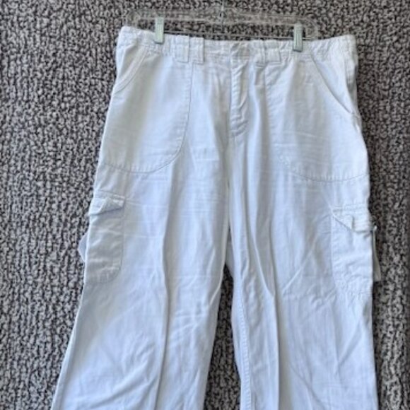 CARIBBEAN JOE Let Go Cropped White Cargo Pants - Picture 1 of 12